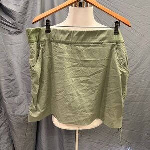 Columbia Olive Omni-Shield Green Skort
